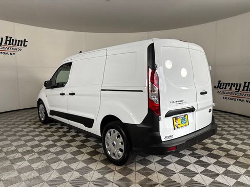 Used 2023 Ford Transit Connect XL FWD image 9