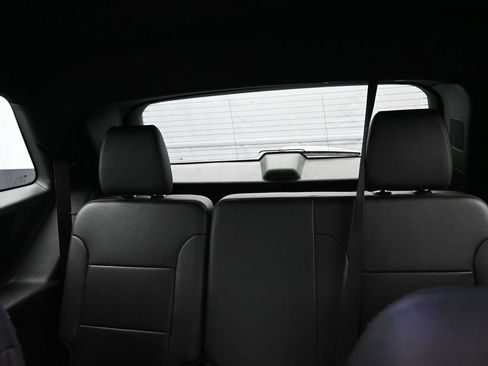 Used 2023 Chevrolet Traverse High Country FWD image 5