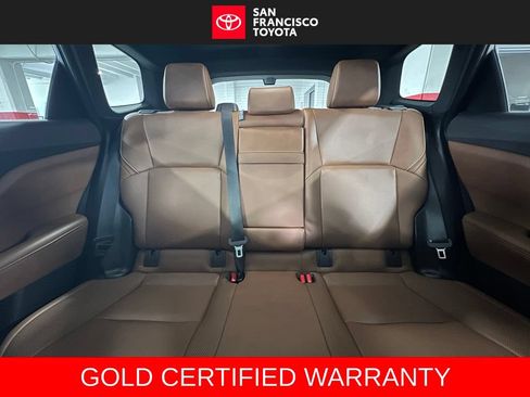 Certified 2025 Toyota Crown Signia w/ Advanced Technology Package AWD/4WD image 15