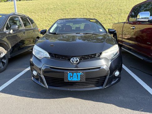 Used 2016 Toyota Corolla S FWD image 2