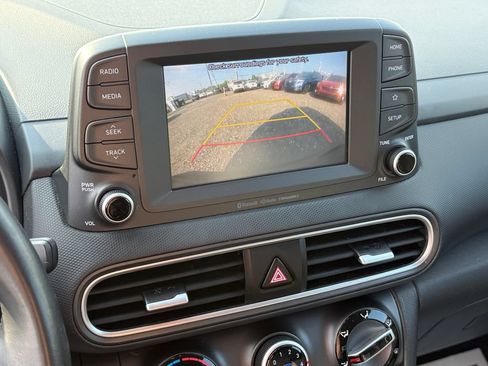 Used 2021 Hyundai Kona SEL AWD/4WD image 23