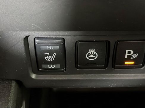 Used 2024 Nissan Frontier SV w/ SV Convenience Package AWD/4WD image 24