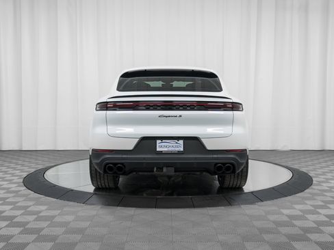 Used 2025 Porsche Cayenne S image 6