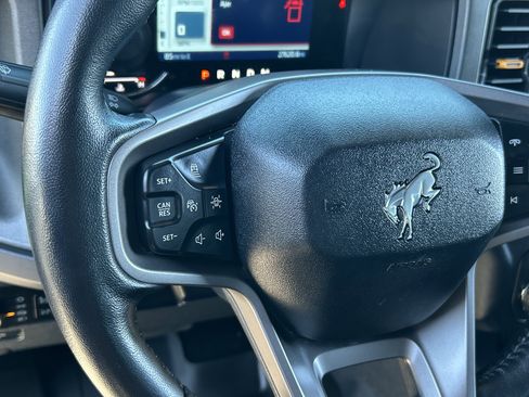 Used 2024 Ford Bronco Badlands image 23