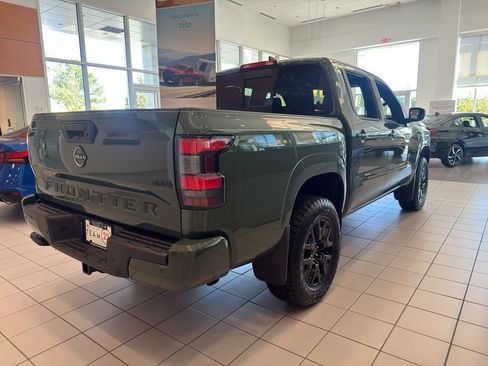 New 2026 Nissan Frontier SV image 7