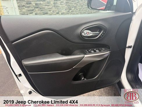 Used 2019 Jeep Cherokee Limited image 9