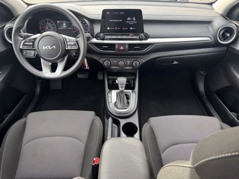 Certified 2023 Kia Forte LXS w/ LXS Technology Package image 14