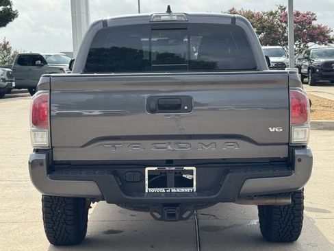 Used 2023 Toyota Tacoma TRD Off-Road w/ Technology Package AWD/4WD image 6