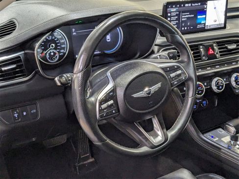Used 2023 Genesis G70 2.0T image 15