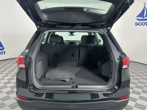 Used 2023 Chevrolet Equinox LS FWD image 20