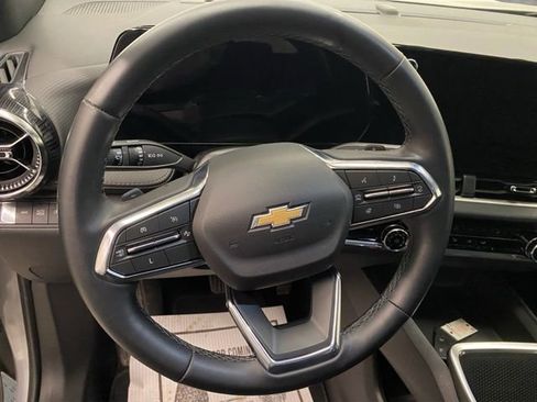 Used 2025 Chevrolet Equinox LT image 15