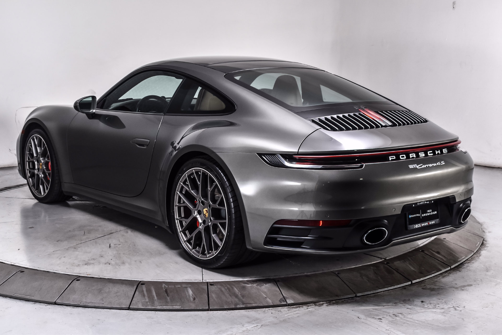 Used 2020 Porsche 911 Carrera 4S AWD/4WD image 4