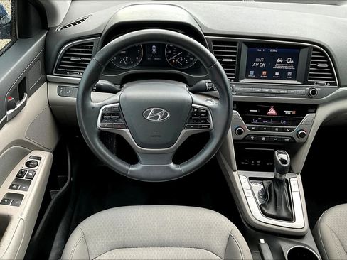 Used 2018 Hyundai Elantra Value Edition FWD image 6
