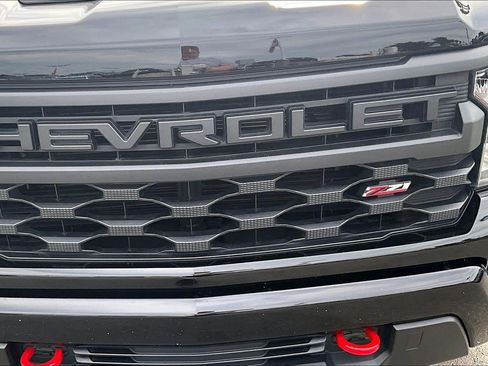 Used 2024 Chevrolet Silverado 1500 Custom Trail Boss AWD/4WD image 29
