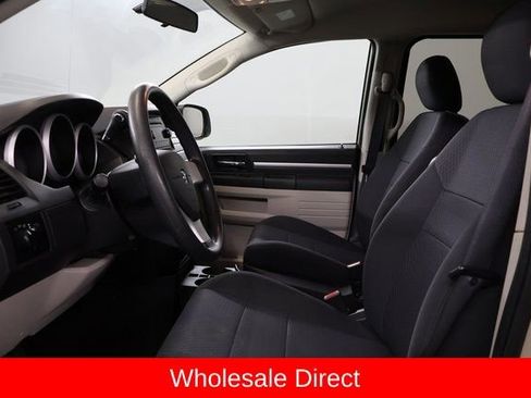 Used 2010 Dodge Grand Caravan SE image 11