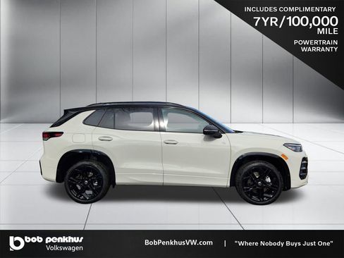 New 2026 Volkswagen Tiguan SE R-Line AWD/4WD image 24