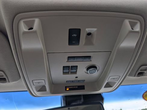 Used 2017 GMC Yukon Denali w/ Open Road Package image 22