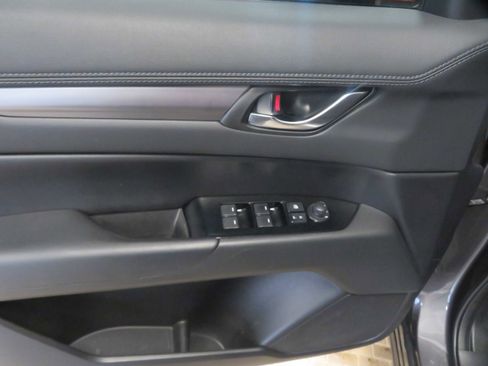 Used 2019 MAZDA CX-5 Touring image 14