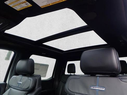 New 2026 Ford F250 Platinum w/ Tremor Off-Road Package image 12