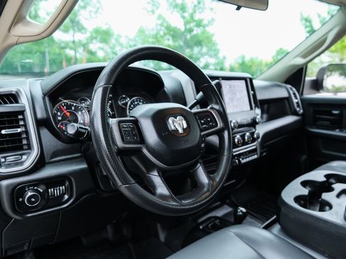 Used 2020 RAM 2500 Tradesman w/ Chrome Appearance Group image 47