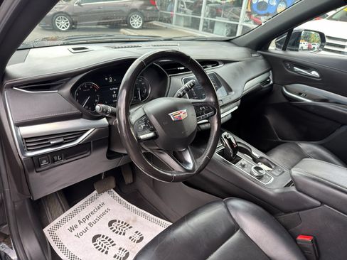 Used 2021 Cadillac XT4 Premium Luxury w/ Driver Assist Package AWD/4WD image 13