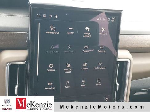 New 2026 GMC Yukon Denali Ultimate AWD/4WD image 16
