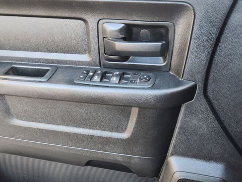 Used 2022 RAM 5500 Tradesman w/ Chrome Appearance Group image 26