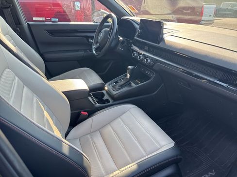 Used 2023 Honda CR-V Sport Touring image 7