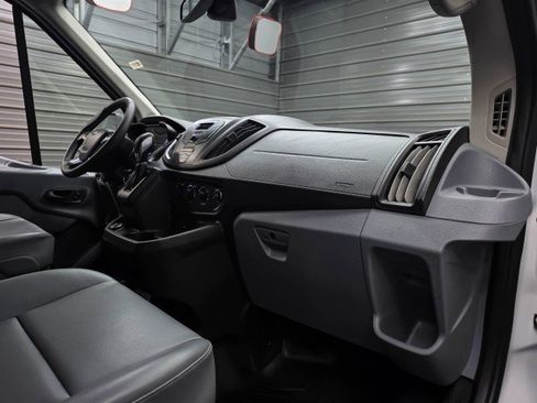 Used 2019 Ford Transit 250 130 Medium Roof RWD image 14