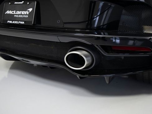 Used 2023 McLaren GT image 42