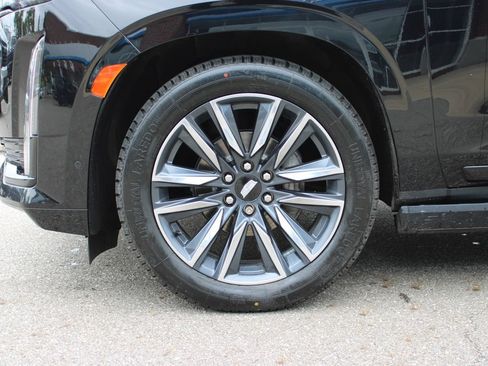 Certified 2022 Cadillac Escalade Sport Platinum AWD/4WD image 33