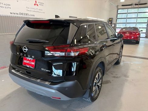 Certified 2023 Nissan Rogue SV AWD/4WD image 3