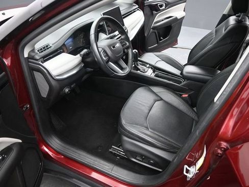 Used 2022 Jeep Compass Limited AWD/4WD image 9