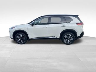 Used 2021 Nissan Rogue SL video 2