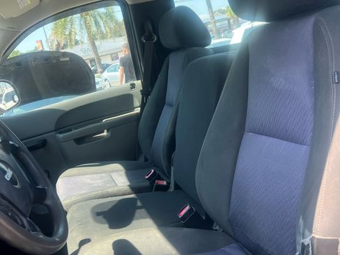 Used 2010 GMC Sierra 1500 W/T image 6