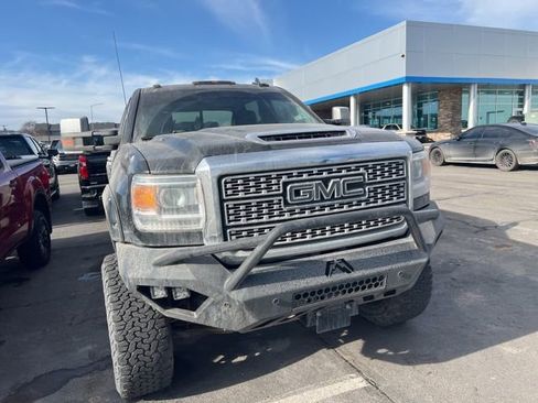 Used 2019 GMC Sierra 3500 Denali w/ Duramax Plus Package image 6