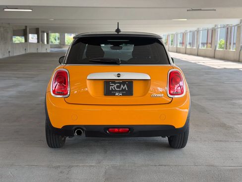 Used 2015 MINI Cooper 2-Door Hardtop FWD image 6