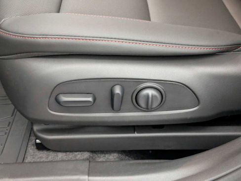 New 2026 Chevrolet Trax RS image 18