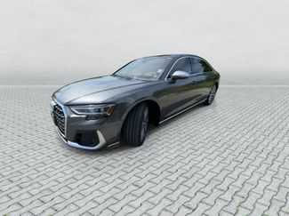 Used 2022 Audi S8 AWD/4WD video 4