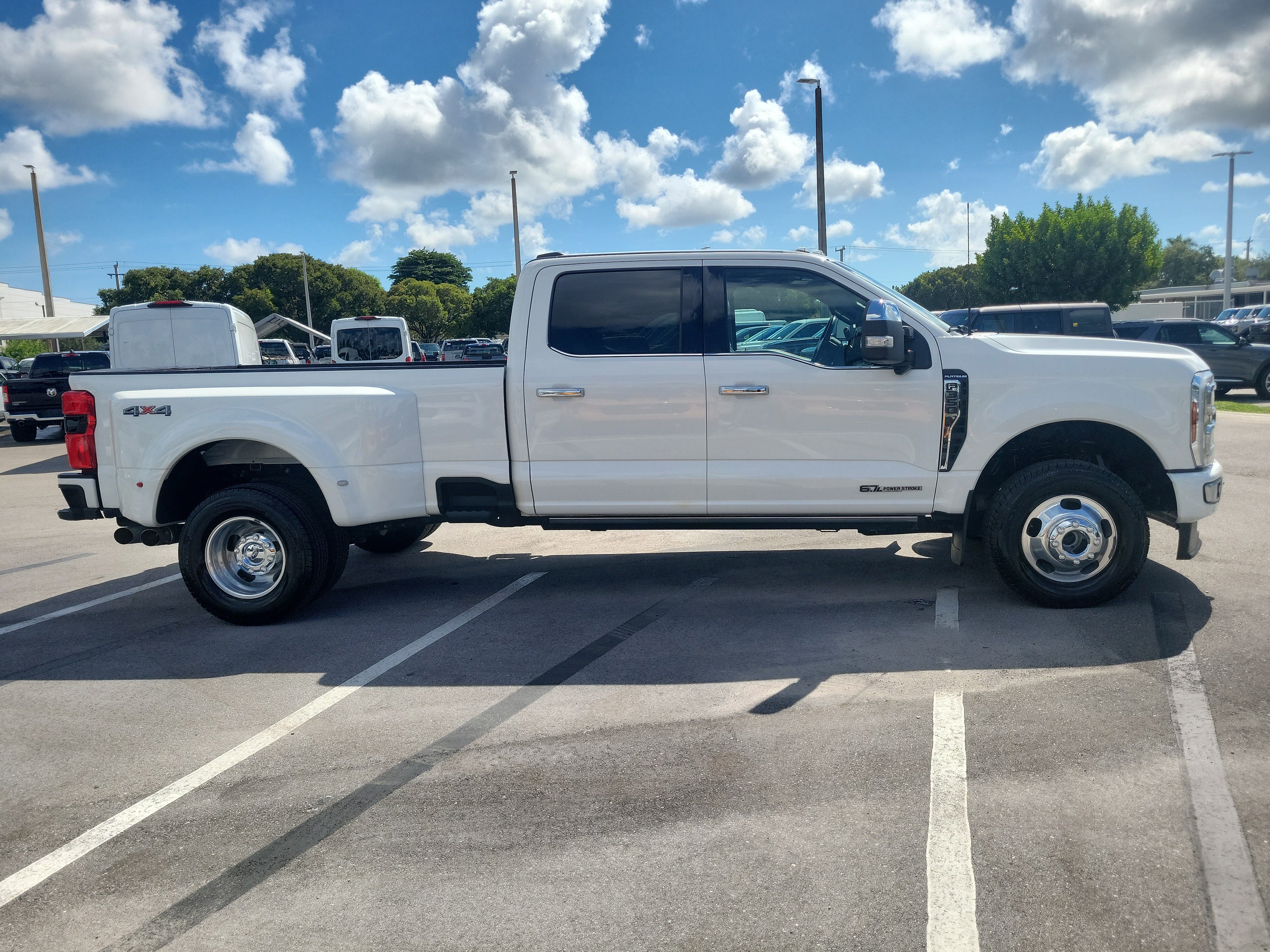 Used 2024 Ford F350 Platinum AWD/4WD image 4