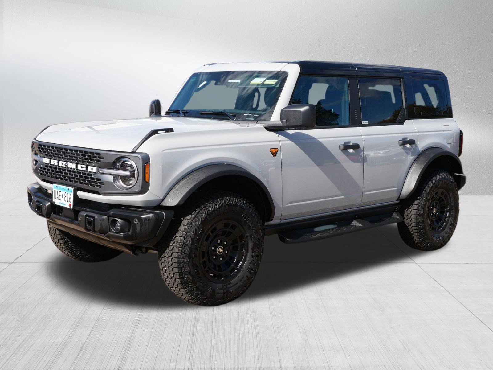 Used 2026 Ford Bronco Badlands AWD/4WD image 3