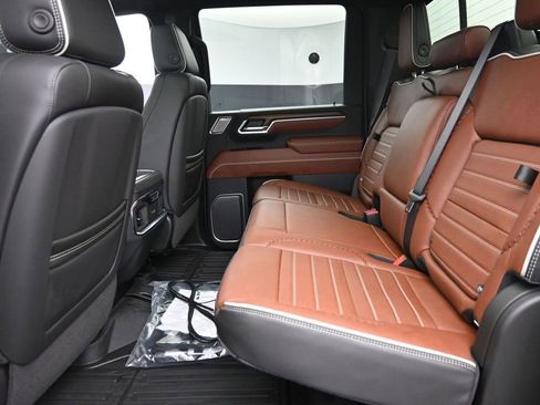 New 2026 GMC Sierra 2500 Denali Ultimate w/ Max Trailering Package AWD/4WD image 10