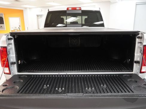 Used 2018 RAM 1500 Big Horn AWD/4WD image 11