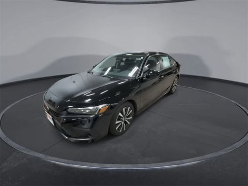 Used 2023 Honda Civic EX image 4