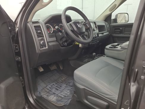 Used 2018 RAM 2500 Tradesman w/ Chrome Appearance Group image 10