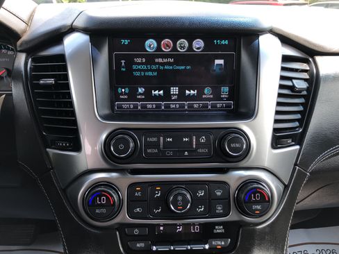 Used 2019 Chevrolet Tahoe LS AWD/4WD image 10