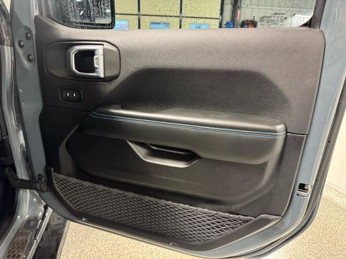 Used 2024 Jeep Wrangler Unlimited Rubicon 4xe image 22