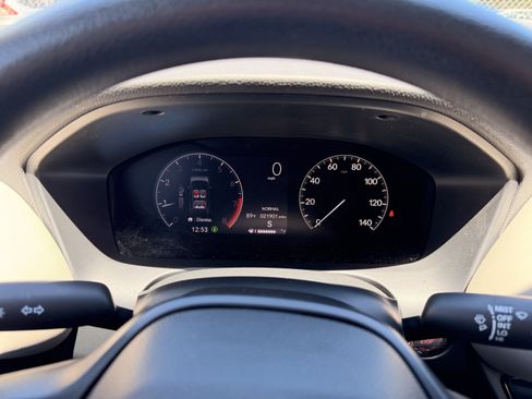 Used 2023 Honda HR-V LX image 20