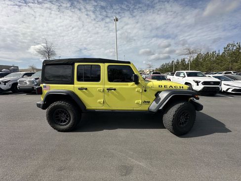 Used 2022 Jeep Wrangler Unlimited Sport w/ Xtreme Recon 35" Tire Package image 5