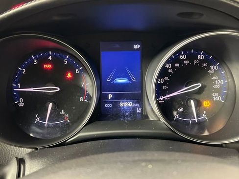 Used 2019 Toyota C-HR XLE image 11